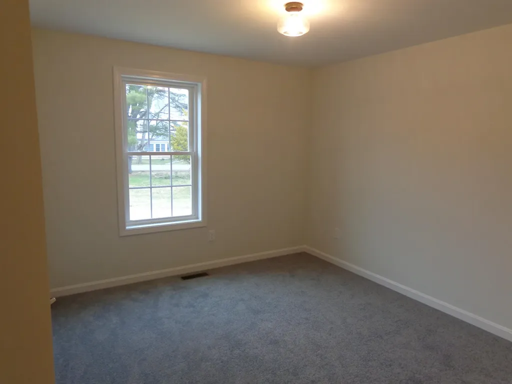 93 Fairview Drive Pittsfield NH 03263