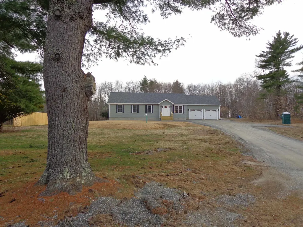 93 Fairview Drive Pittsfield NH 03263