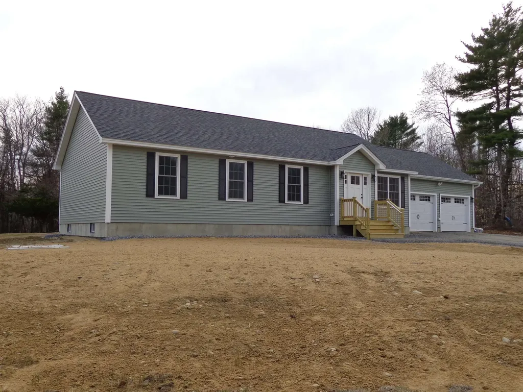93 Fairview Drive Pittsfield NH 03263