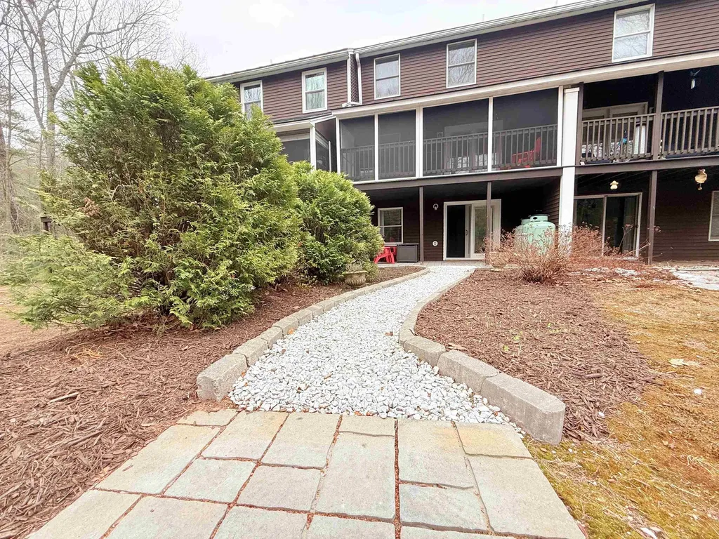 32 Kimball Place Claremont NH 03743