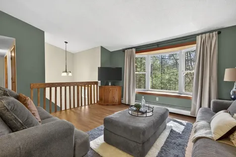 73 Mount Delight Road Deerfield NH 03037