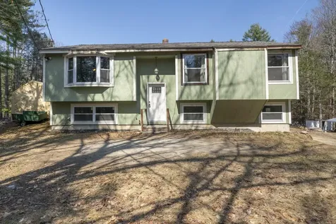 73 Mount Delight Road Deerfield NH 03037
