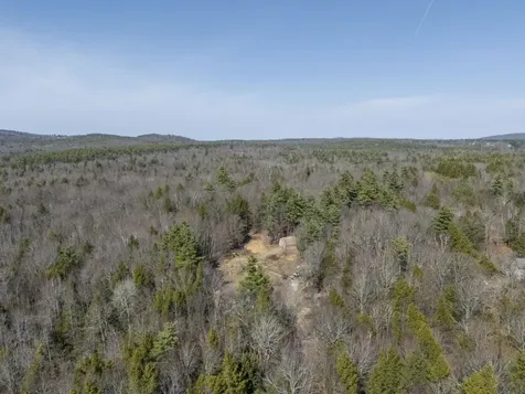 73 Mount Delight Road Deerfield NH 03037