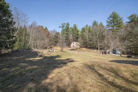 73 Mount Delight Road Deerfield NH 03037
