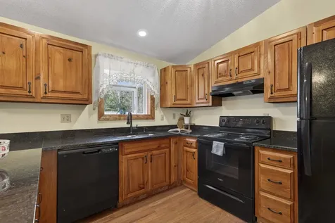 73 Mount Delight Road Deerfield NH 03037