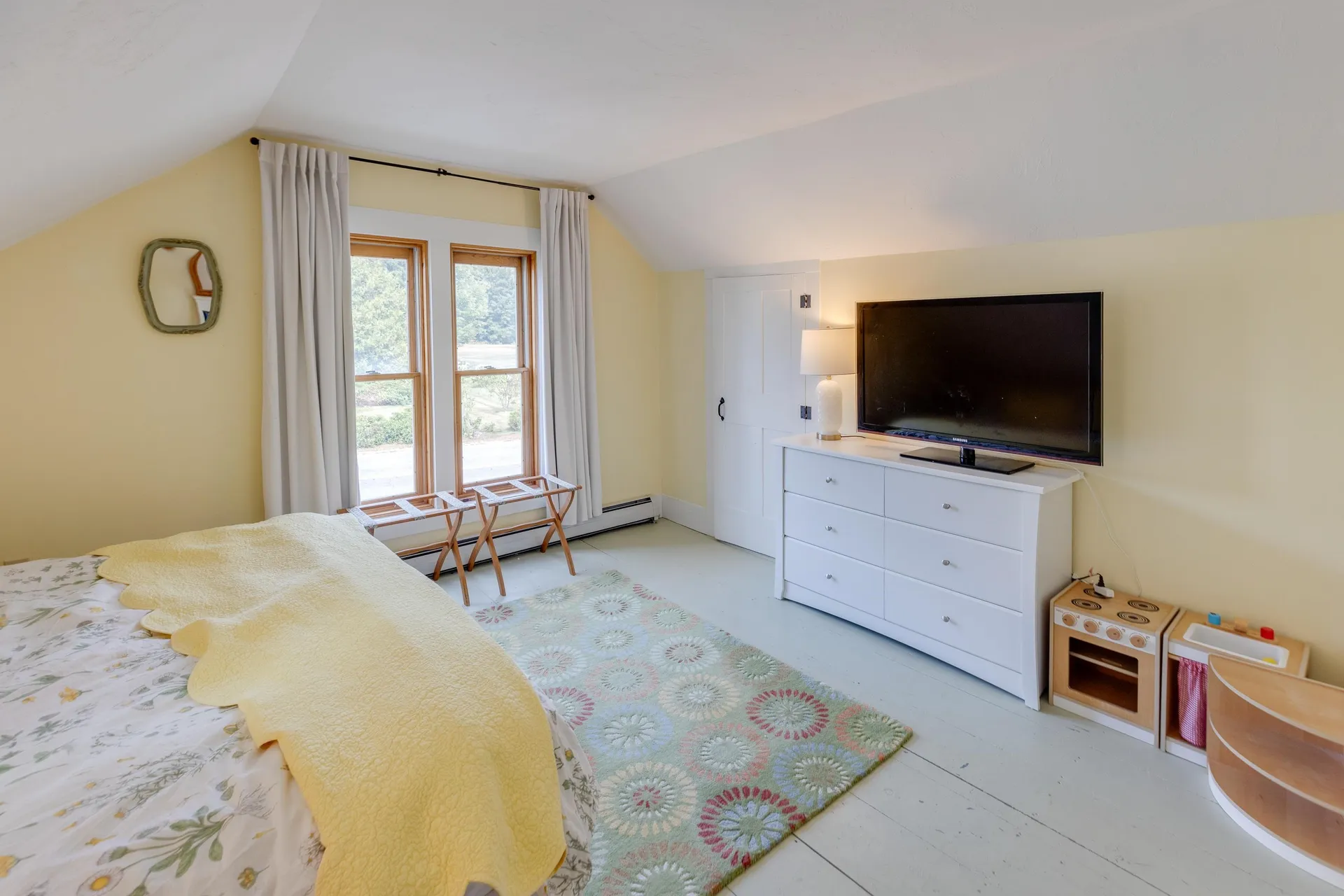 34 North Shore Road Hebron NH 03241