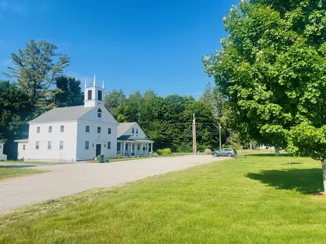 34 North Shore Road Hebron NH 03241