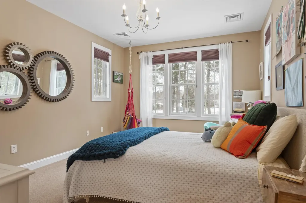 3 Whitehorse Drive Rye NH 03870
