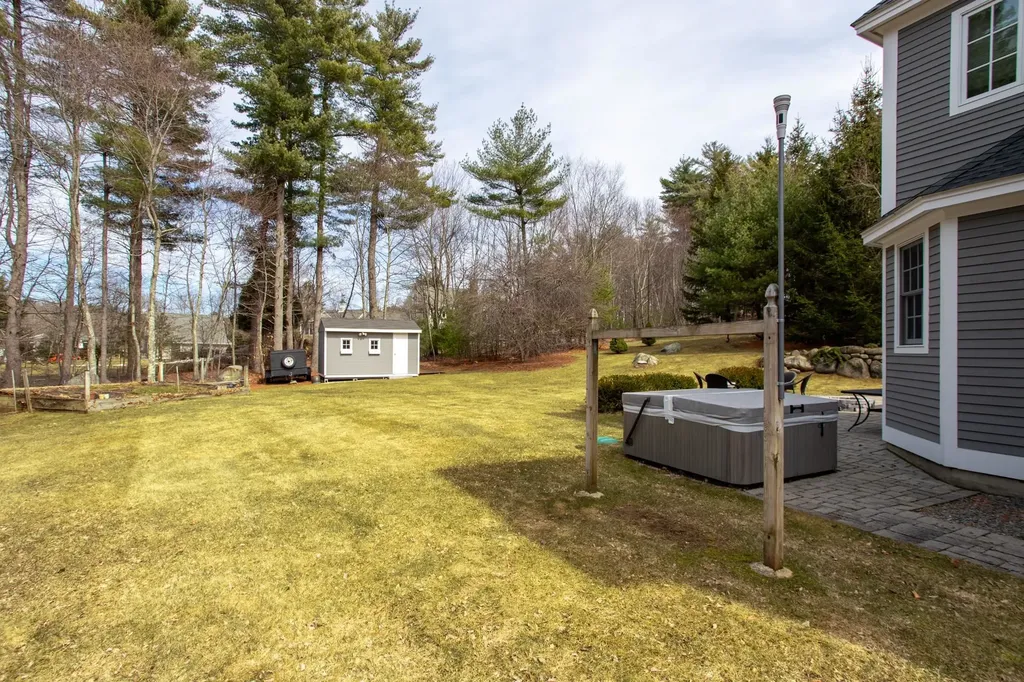 3 Whitehorse Drive Rye NH 03870