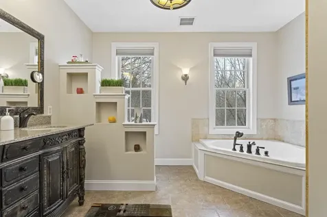 3 Whitehorse Drive Rye NH 03870