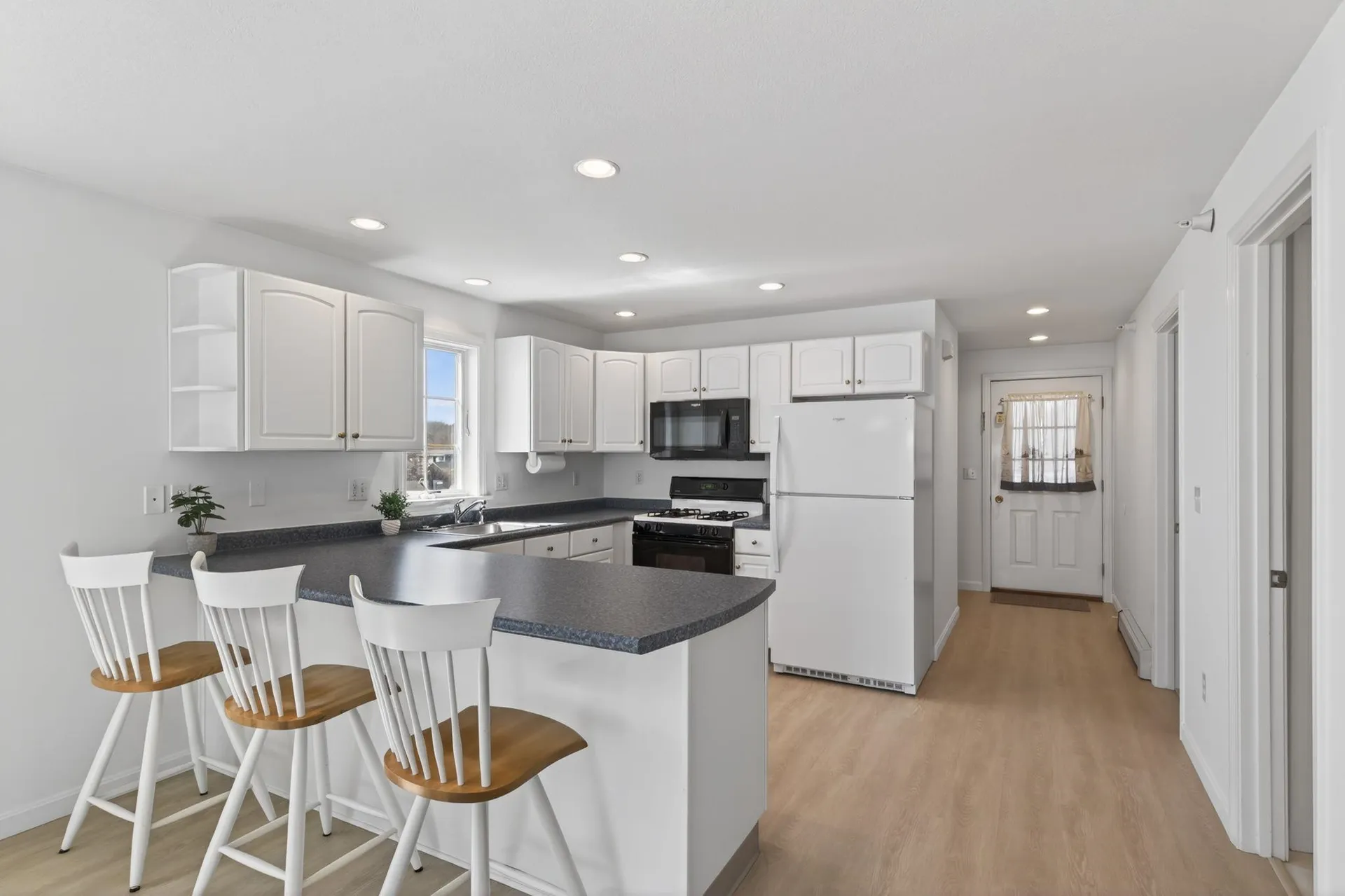 790 York Street York ME 03909