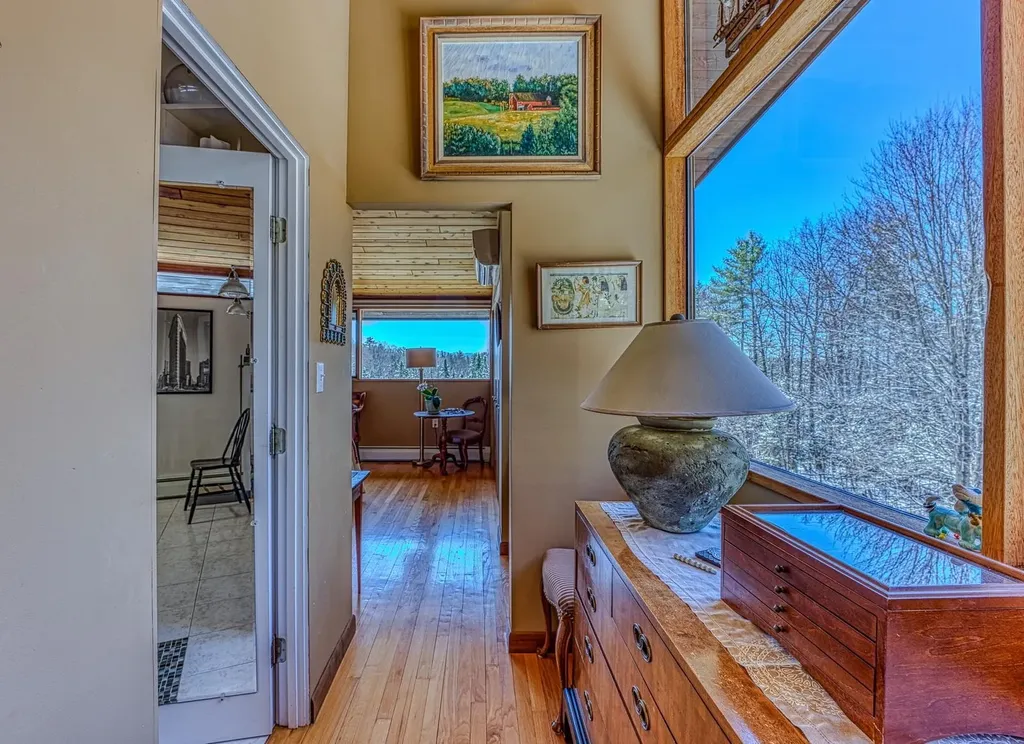 979 Farr Hill Road Littleton NH 03561