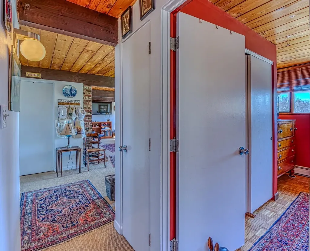 979 Farr Hill Road Littleton NH 03561