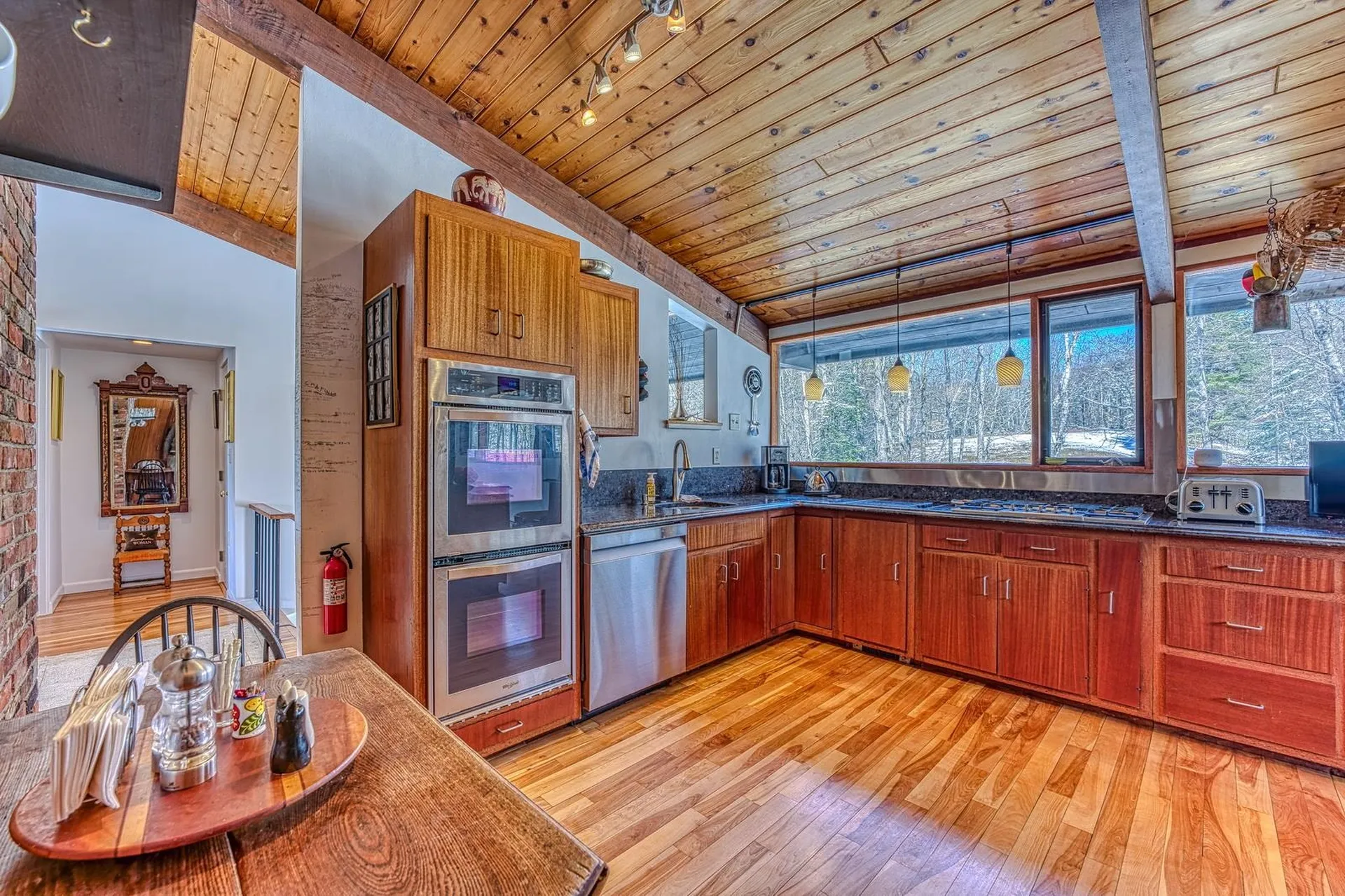 979 Farr Hill Road Littleton NH 03561