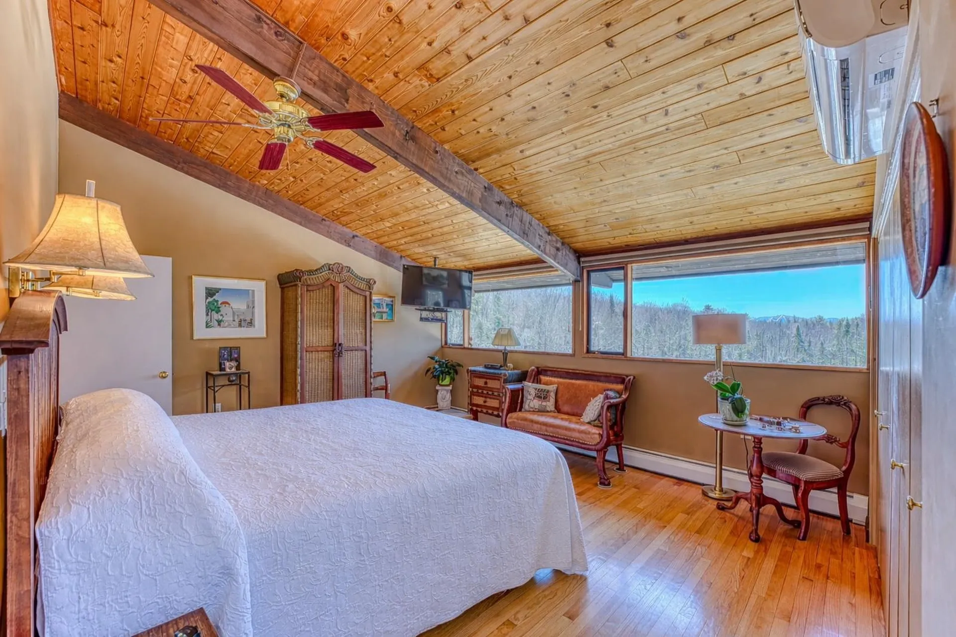 979 Farr Hill Road Littleton NH 03561