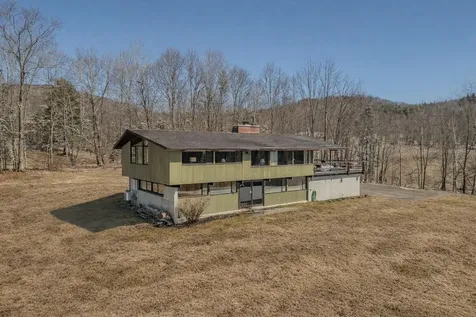 979 Farr Hill Road Littleton NH 03561