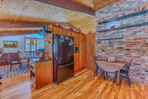 979 Farr Hill Road Littleton NH 03561