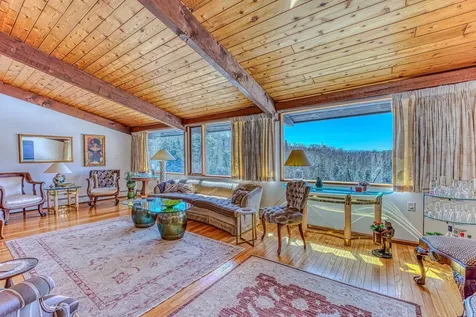 979 Farr Hill Road Littleton NH 03561