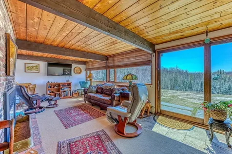 979 Farr Hill Road Littleton NH 03561