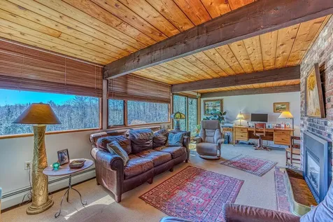 979 Farr Hill Road Littleton NH 03561