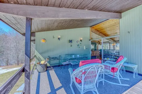 979 Farr Hill Road Littleton NH 03561