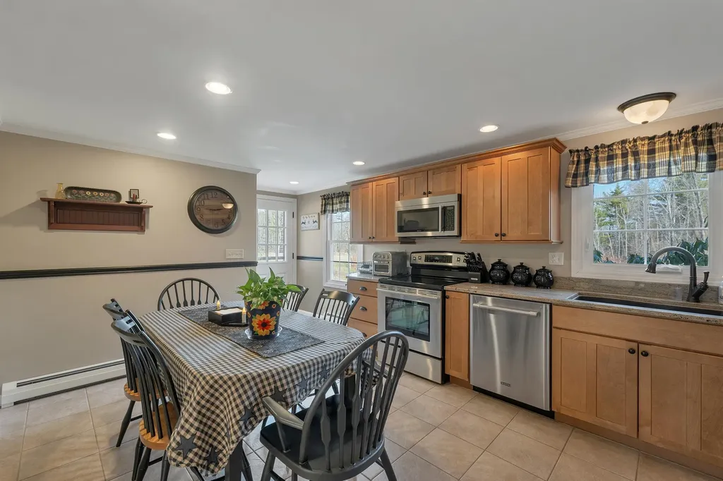 176 Dutile Road Belmont NH 03220