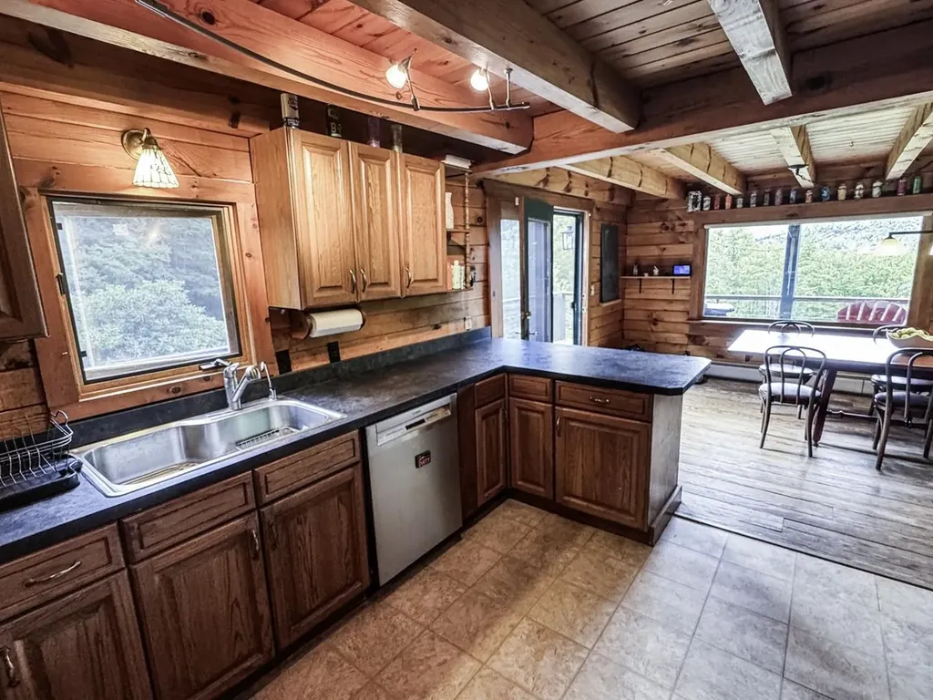 3 Old County Road Athens VT 05143