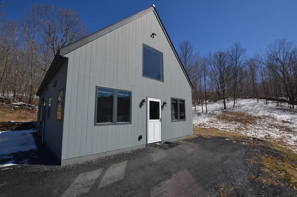 1794 Loop Road Northfield VT 05663