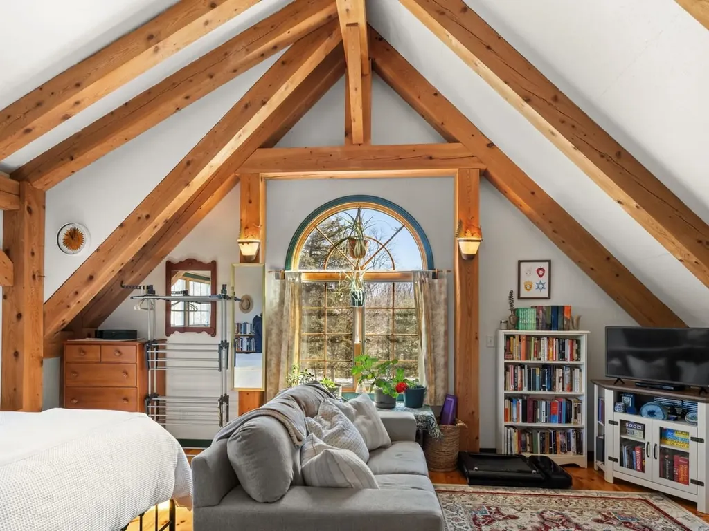 280 Hawkins Bay Lane Ferrisburgh VT 05456