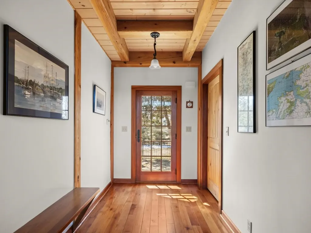 280 Hawkins Bay Lane Ferrisburgh VT 05456
