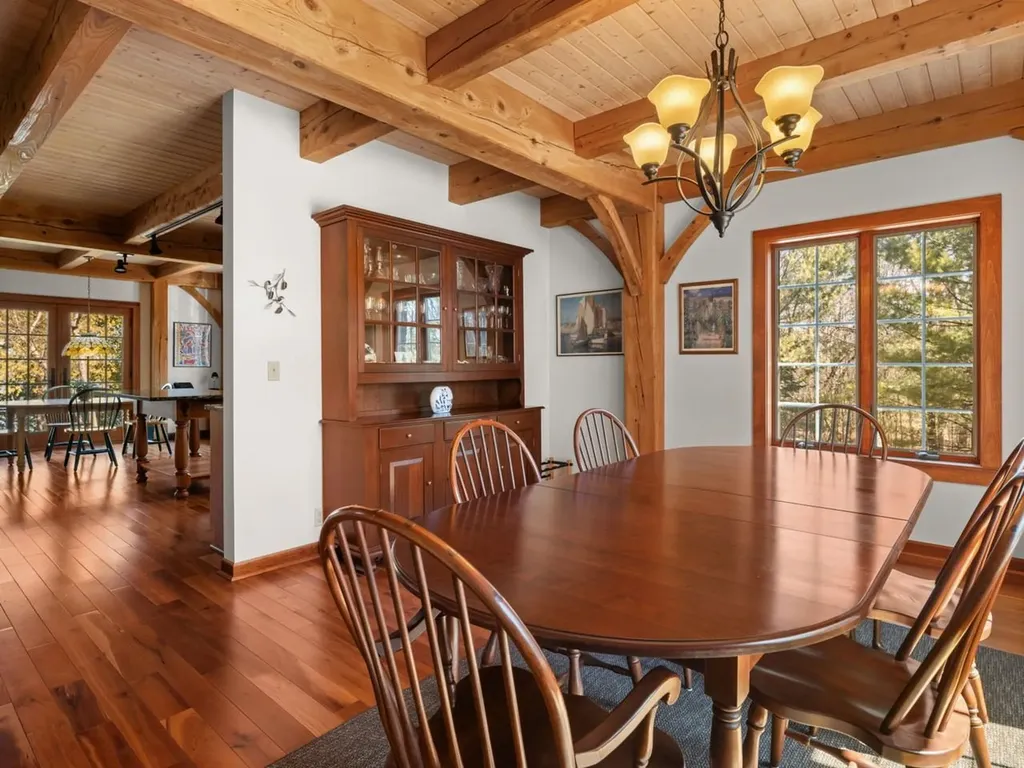 280 Hawkins Bay Lane Ferrisburgh VT 05456
