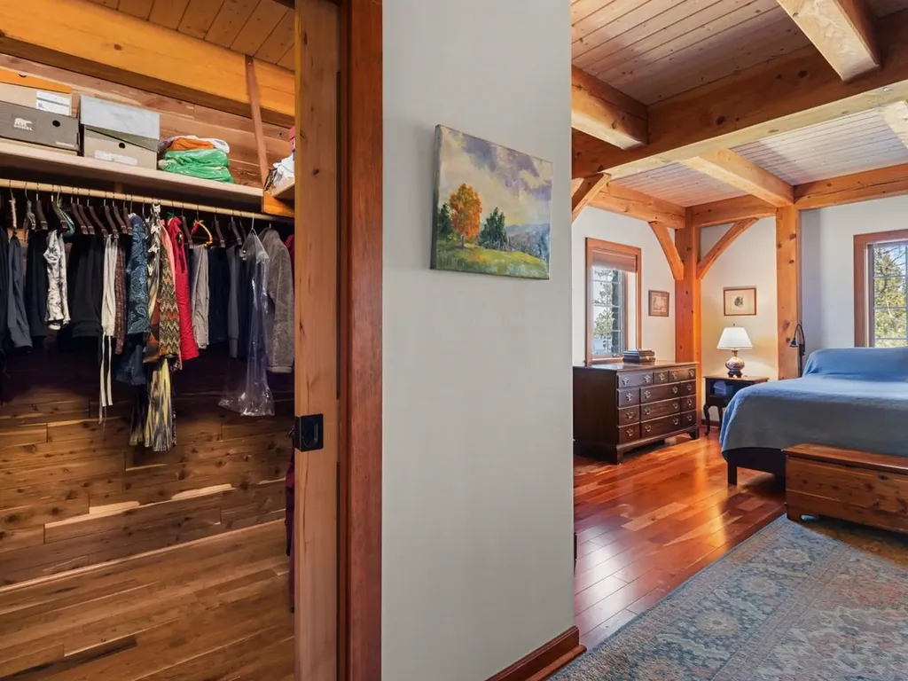 280 Hawkins Bay Lane Ferrisburgh VT 05456