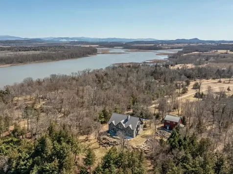 280 Hawkins Bay Lane Ferrisburgh VT 05456