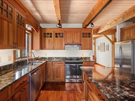 280 Hawkins Bay Lane Ferrisburgh VT 05456