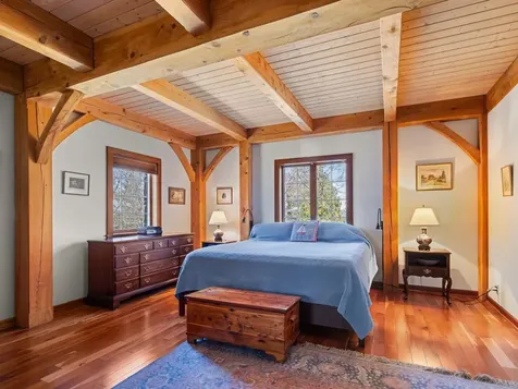 280 Hawkins Bay Lane Ferrisburgh VT 05456