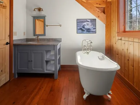 280 Hawkins Bay Lane Ferrisburgh VT 05456