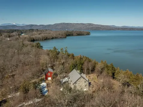 280 Hawkins Bay Lane Ferrisburgh VT 05456