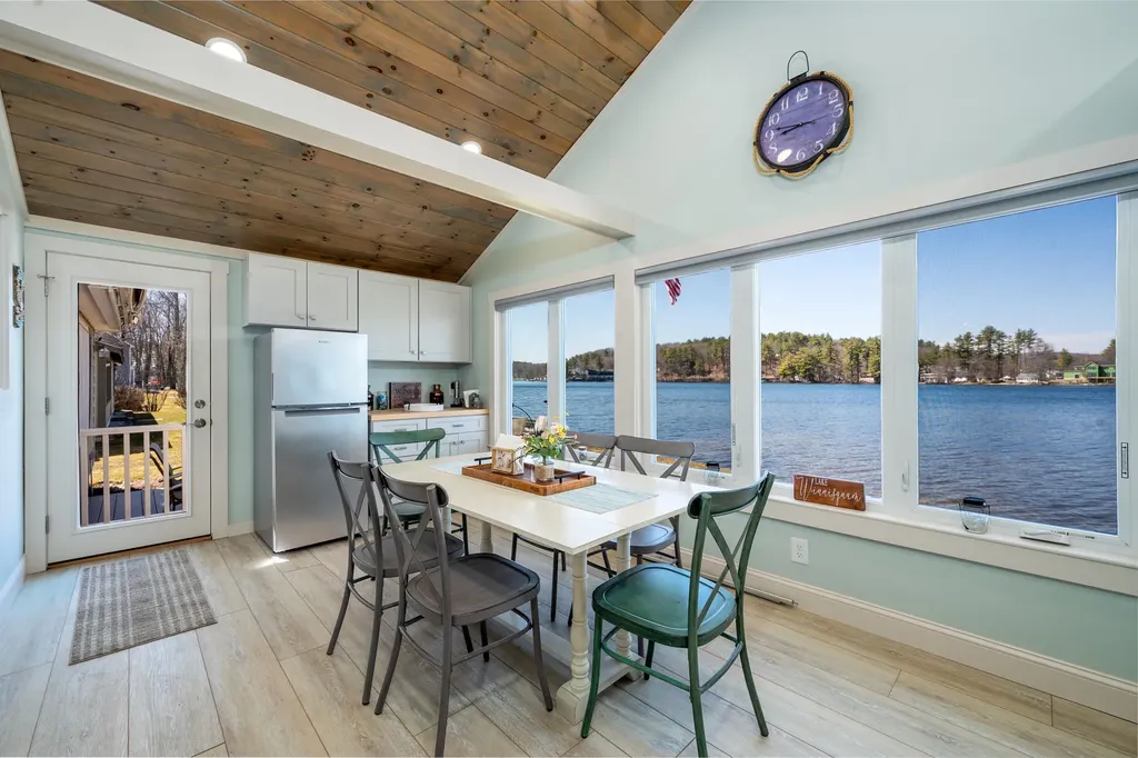 86 Sunset Drive Belmont NH 03220