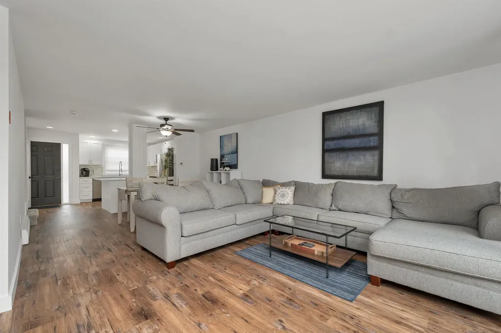 1465 Hooksett Road Hooksett NH 03106