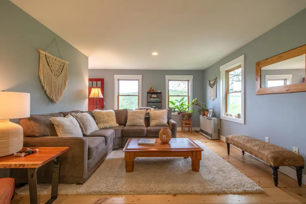 101 Tunny Mountain Road Kirby VT 05851