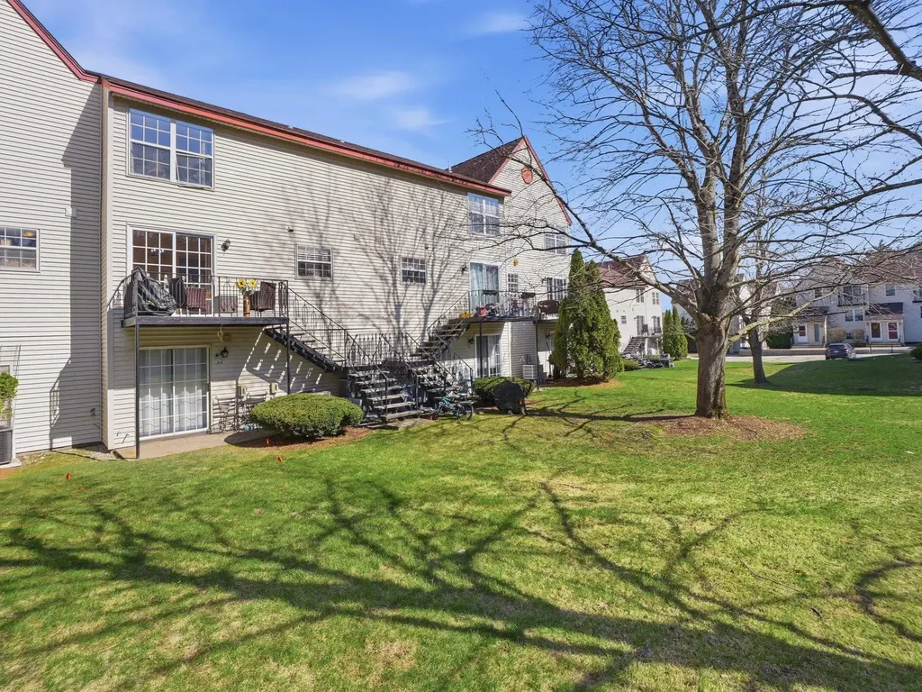 3 Arlington Street Merrimack NH 03054-4437