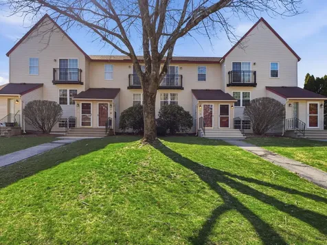 3 Arlington Street Merrimack NH 03054-4437