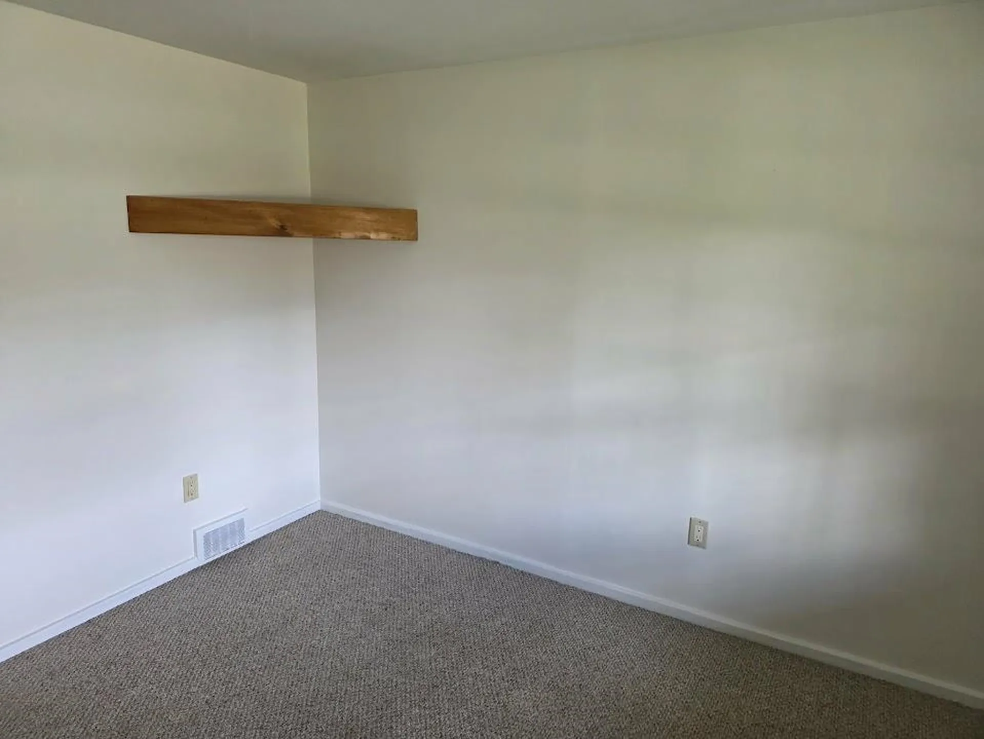 110 Tuttle Lane Greenland NH 03840