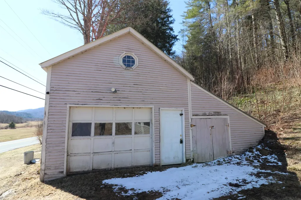 2362 Vt Route 100 Hancock VT 05748