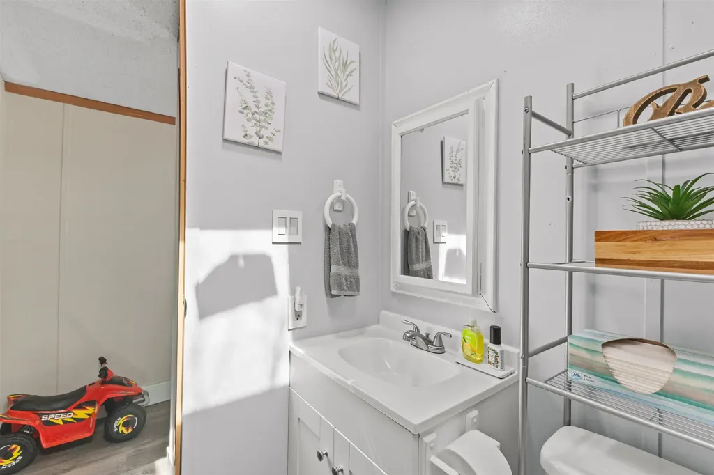 113 Rita Way Milton VT 05468