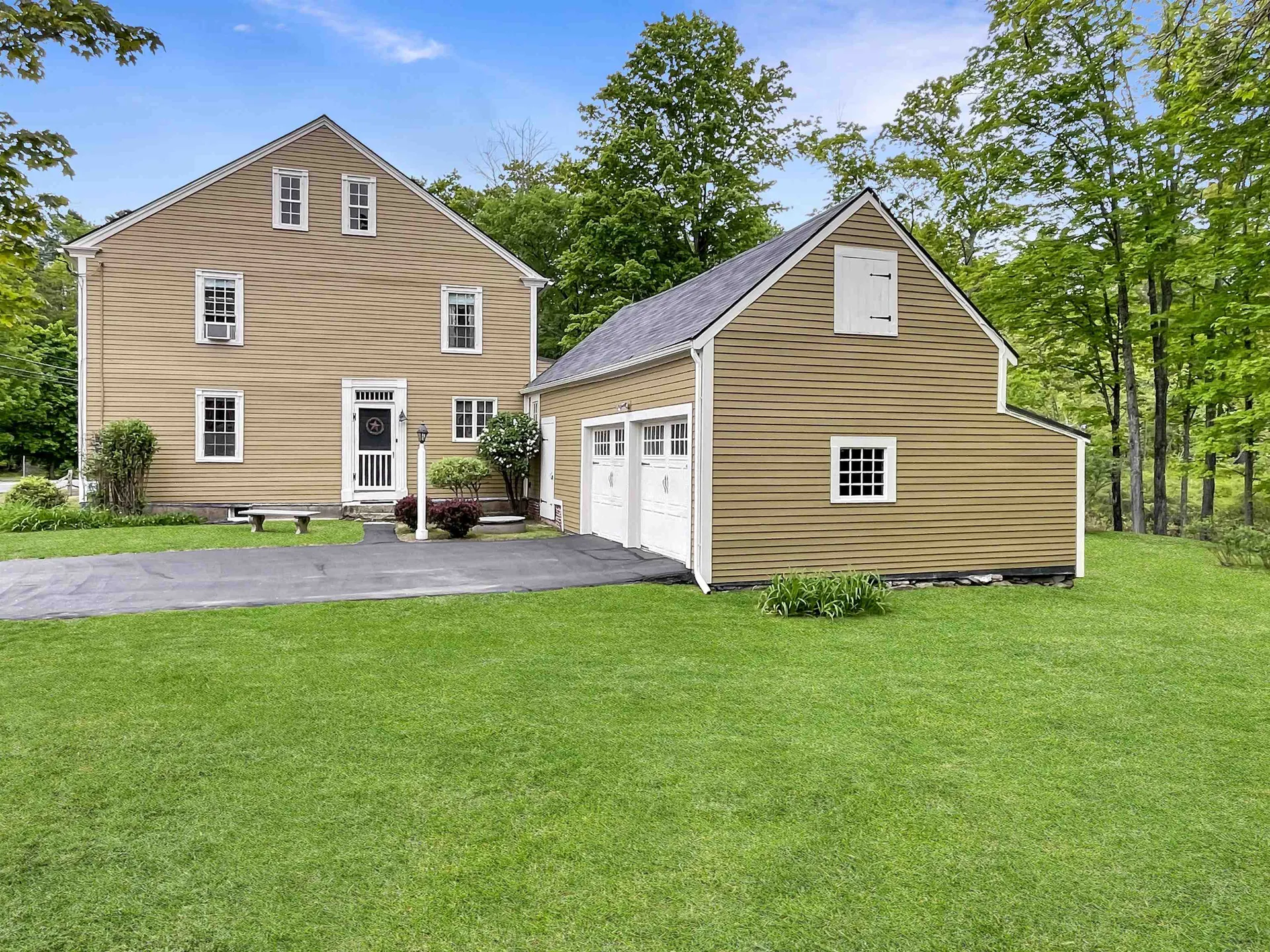 1 Mast Road Lee NH 03861