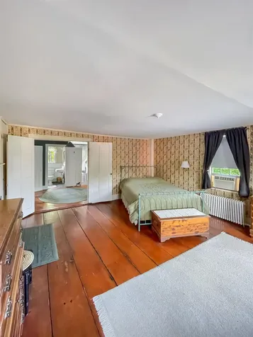 1 Mast Road Lee NH 03861