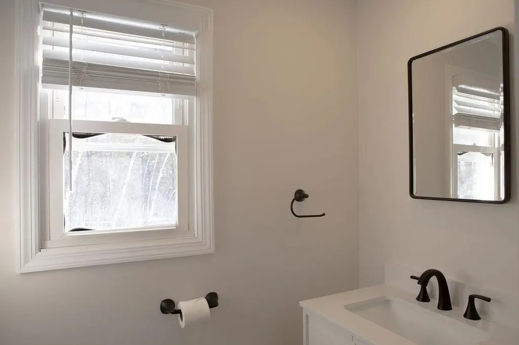 180 N Main Street Boscawen NH 03303