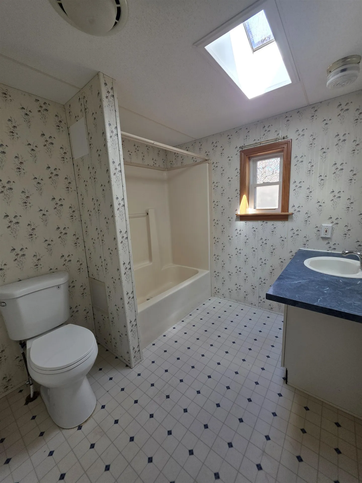 4 Eddy Drive Boscawen NH 03303