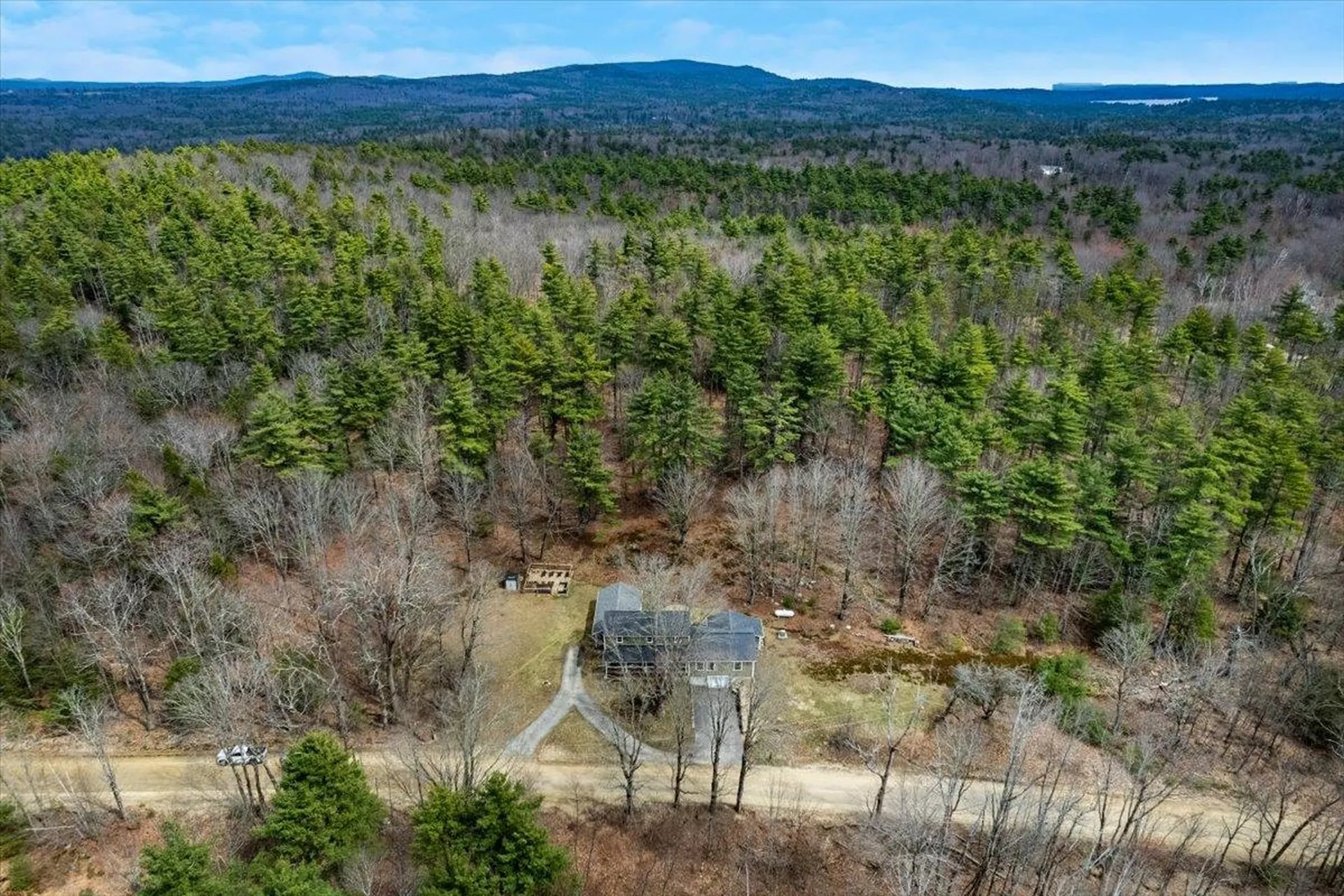 450 Clough Road Pittsfield NH 03263